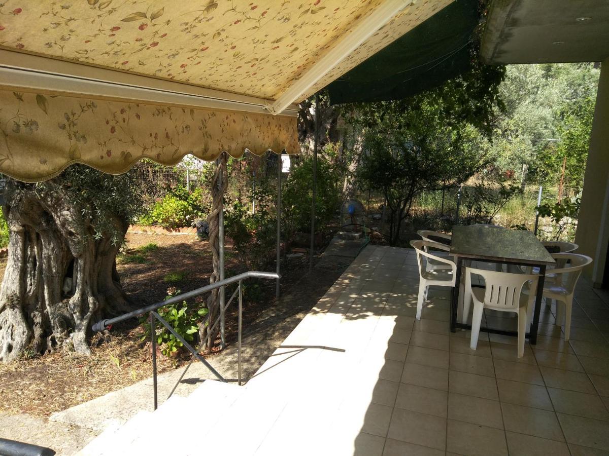 Villa Lefkas House With Garden Tsoukaládhes Exterior foto
